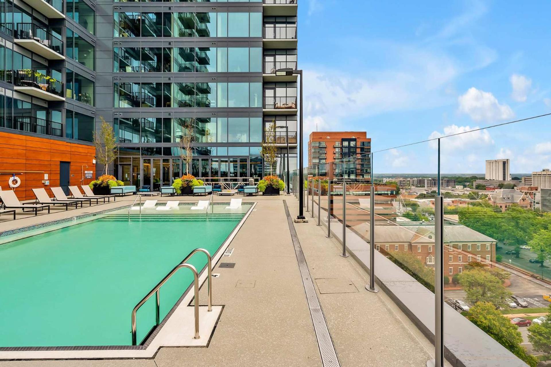High-Rise Apt Raleigh Free Parking & Sunset View 1 Ngoại thất bức ảnh