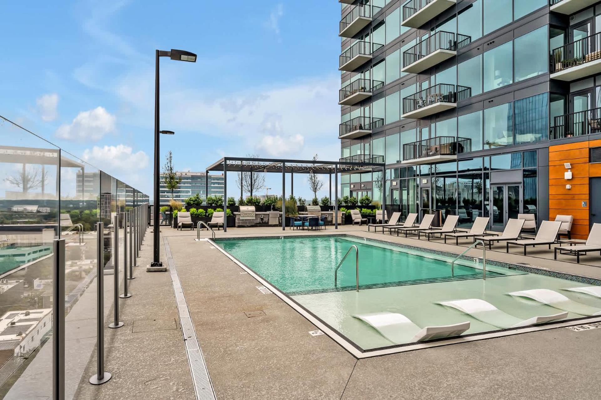 High-Rise Apt Raleigh Free Parking & Sunset View 1 Ngoại thất bức ảnh
