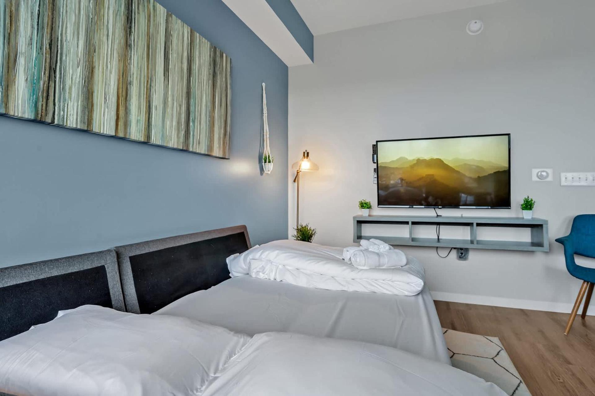 High-Rise Apt Raleigh Free Parking & Sunset View 1 Ngoại thất bức ảnh